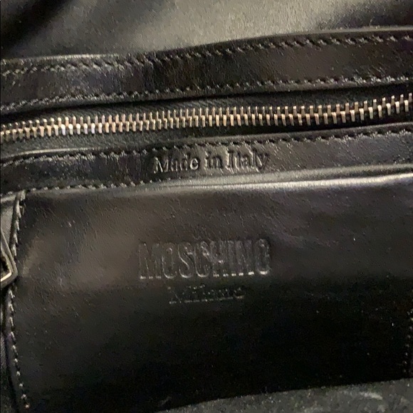 Moschino Barbie bag like new used once w dust bag - Picture 5 of 6